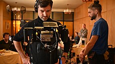 Reisér Ondej Provazník bhem natáení snímku Sbormistr