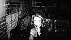 �esko-�ínská fotografka Linda Zhengová pochází z Plzn�. Momentáln� �ije v...