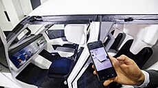 P�edstavení konceptu bezpilotního dronu, který by mohl slou�it jako aerotaxi...