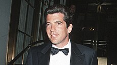 John F. Kennedy mlad�í (1999)