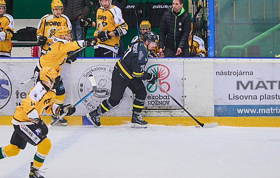 Momentka z utkání Vsetín - Sokolov.