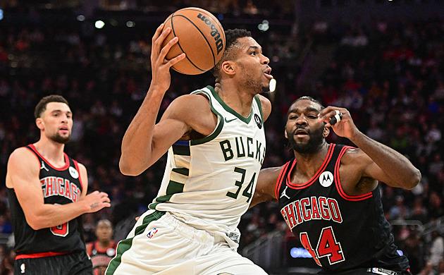 Milwaukee v NBA přehrálo Chicago, Toronto po velkém obratu zdolalo Washington