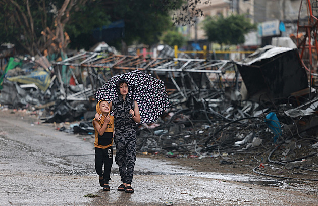 Gaza má nový problém: období dešťů. Ztíží život v troskách, hrozí záplavy