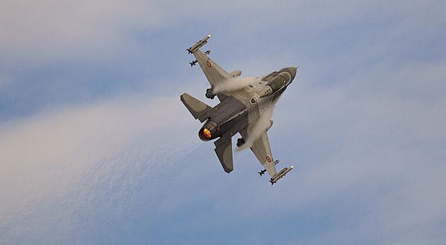 Americká stíhačka F-16 se zřítila do moře u Jižní Koreje, třetí za půl roku