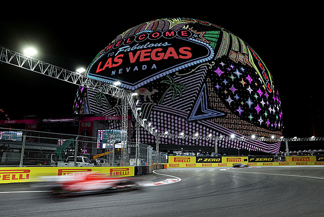 ONLINE: Potvrdí Ferrari dominanci z kvalifikace? F1 závodí v Las Vegas