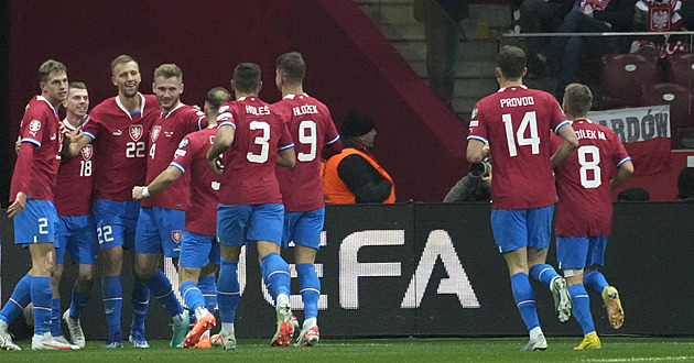 Polsko - Česko 1:1, šance v závěru, fotbalisté Euro zatím jisté nemají