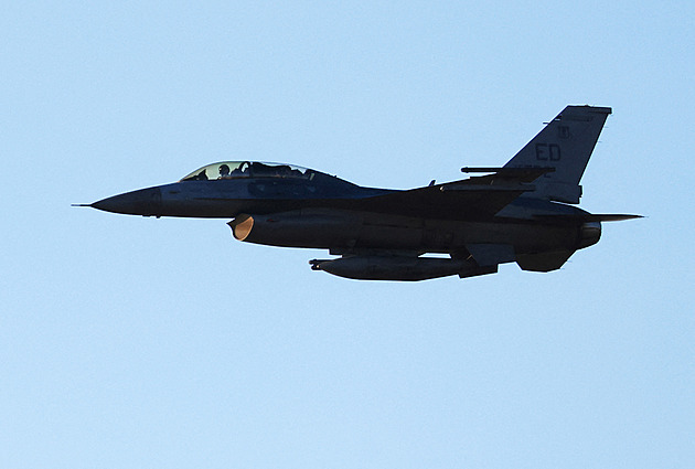 VIDEO: Epický sestřel! Ukrajinci ukázali, jak jejich F-16 ničí ruské šahídy