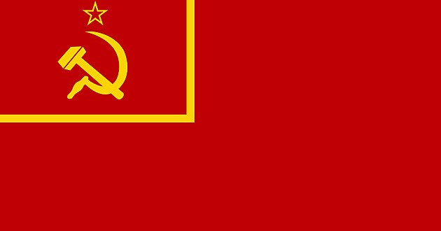 Bolševici si před 100 lety schválili později notoricky známou státní vlajku