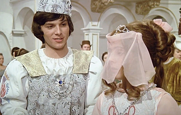 Pohádka Tři oříšky pro Popelku opět chybí v programu ČT, Novy i Primy