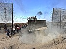 Výpad palestinských terorist z Gazy si na jihu Izraele vyádal stovky mrtvých....