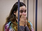 Ruská umlkyn Alexandra Skoilenková u petrohradského soudu (14. listopadu...