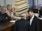 Tomio Okamura (SPD) a ministr zdravotnictví Vlastimil Válek na schzi...