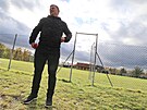 O sportovn arel se v Kamenn Lhot star obec a podle fotbalist to dl...