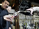 Zhruba 40 procent láhví beaujolais loni putovalo do zahranií, se znaným...