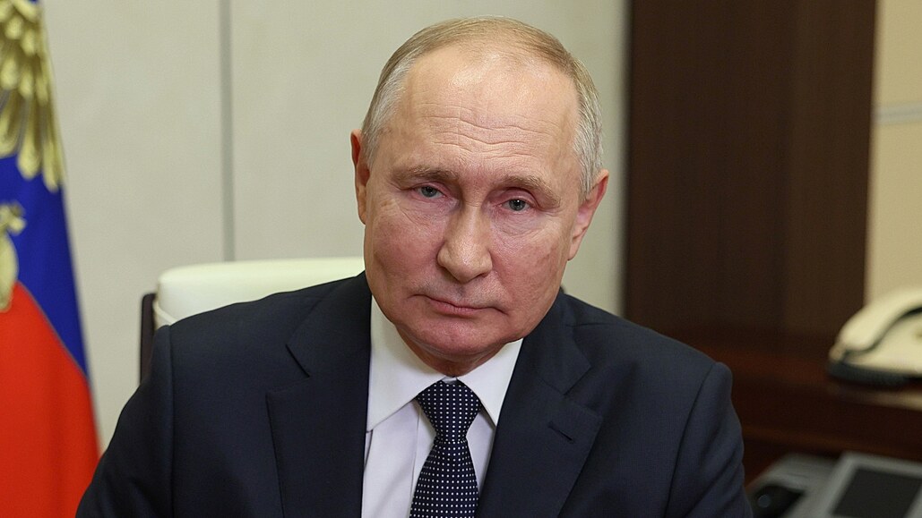 Ruský prezident Vladimir Putin ve státní rezidenci Novo-Ogarjovo u Moskvy (10....
