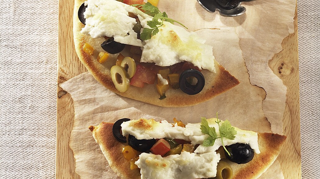 Toastové chlebíky s paprikou a fetou