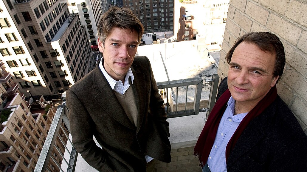 Re�isér Stephen Gaghan a spisovatel Robert Baer, který se v�nuje psaní o...