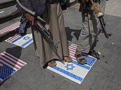 Húsiové a rituál. Z milice se stala za ob�anské války ne�ekaná síla.