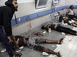 Zranní v nemocnice a-ífa ve mst Gaza (7. listopadu 2023)