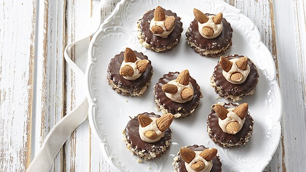 okoládové dortíky s mandlemi