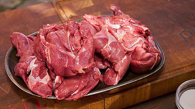 Dietn a lehce straviteln srn maso obsahuje hodn draslku a eleza.