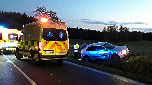 U obce Kr�sn� Les na Liberecku havarovaly autobus, n�kladn� a osobn� auto