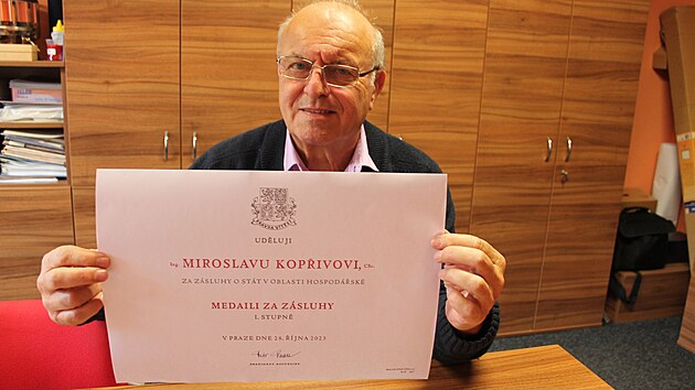 Vyznamenan energetik Miroslav Kopiva.