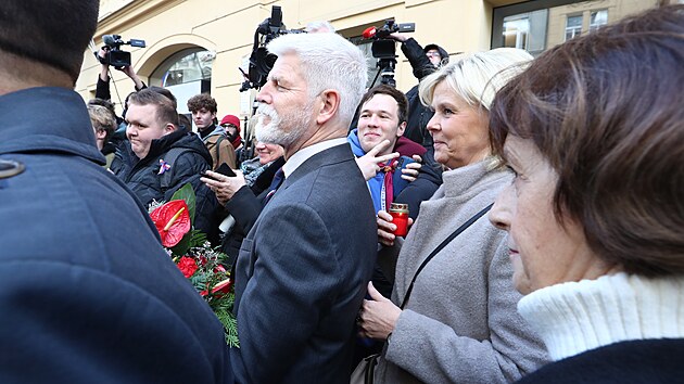 V Den boje za svobodu a demokracii na Národní třídu dorazil prezident Petr Pavel. (17. listopadu 2023)