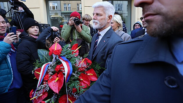 V Den boje za svobodu a demokracii na Nrodn tdu dorazil prezident Petr Pavel. (17. listopadu 2023)