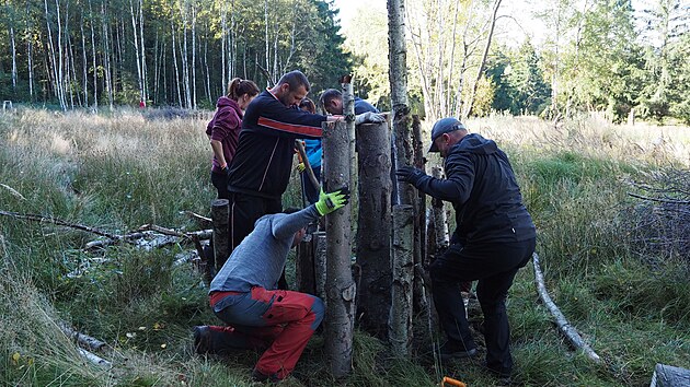 Zájemci o bádání a pozorování přírody ve vzácné lokalitě Pastviska mohou využít novou přírodní učebnu.