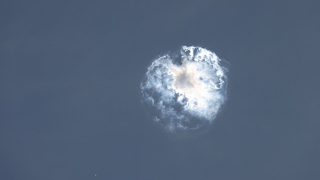 Exploze nosn rakety Super Heavy pi startu vesmrn lodi nov generace Starship spolenosti SpaceX (18. listopadu 2023)