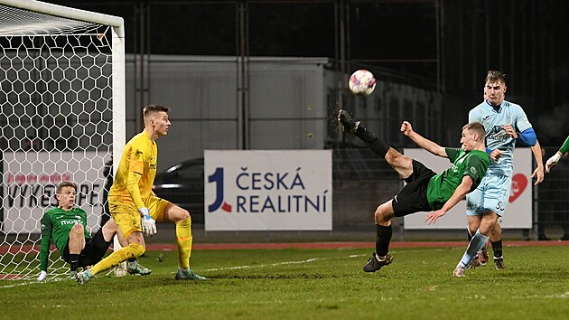 FK st nad Labem - Bank Most - Sou, 3. fotbalov liga. Zaskakujc steck trenr Miroslav Vlask.