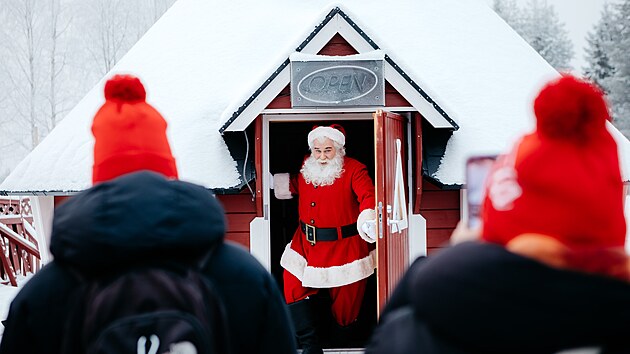 N�poj��sk� gigant Coca-Cola odstartoval ve vesni�ce Sonta-Clause ve finsk�m Rovaniemi.