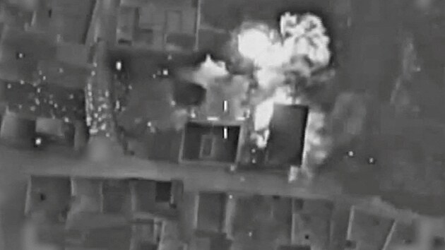 Satelitn� sn�mek, kter� ukazuje �tok izraelsk� arm�dy na c�le, o kter�ch tvrd�, �e jsou ovl�d�ny teroristick�m hnut�m Hizball�h v Libanonu. (16. listopadu 2023)