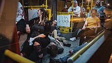 V noci na ned�li prob�hlo taktické cvi�ení slo�ek IZS v tunelu Blanka. (12....