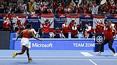 KANADSKÁ RADOST. Euforie kanadských hráek i fanouk z vítzství BJK Cupu