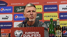 Trenér Jaroslav ilhavý na tiskové konferenci fotbalové reprezentace v Olomouci.