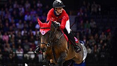 Sára Vingrálková s kon�m How Easy v semifinále týmové sout�e na Prague...