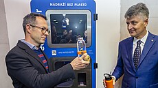 Noviná��m projekt na pra�ském hlavním nádra�í p�edstavili generální �editel...