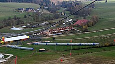 Pohled na st�íbrnickou stranu horského areálu Krali�ák