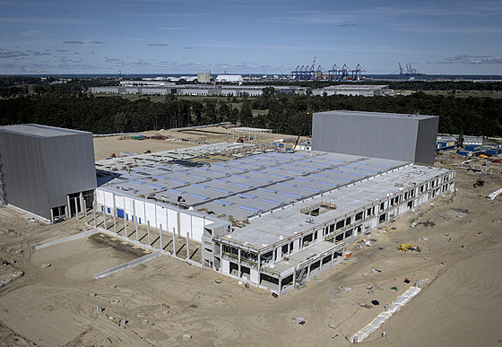 Stavba továrny na baterie švédského výrobce Northvolt v polském Gdaňsku (16....