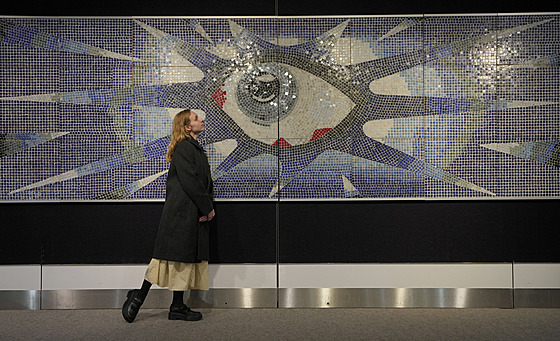 Mozaiku si John Lennon objednal u umlce Josepha Ritrovata, který ji v roce...