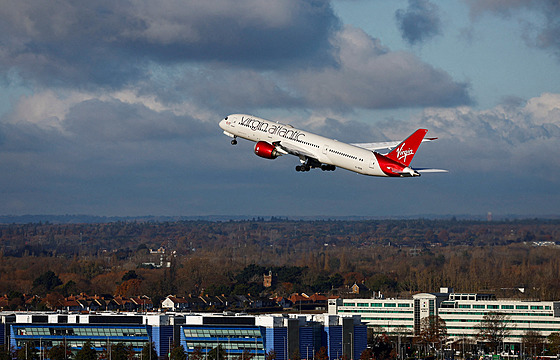 Odlet Boeingu 787 spolenosti Virgin Atlantic na první transatlantický do New...