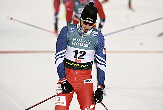 Michal Novák v cíli závodu na 290 kilomertr.