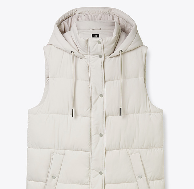 Sychravé počasí nikoho nezastaví. Oblékněte pohodové podzimní kousky