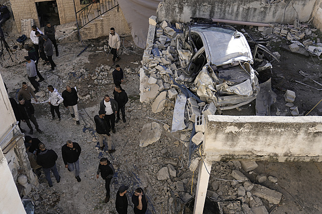 Za deset izraelských rukojmích třicet Palestinců, příměří prodloužili o den