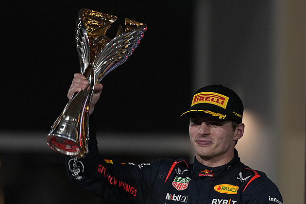 Rekordní tečka šampiona. Verstappen ovládl devatenáctý závod v sezoně