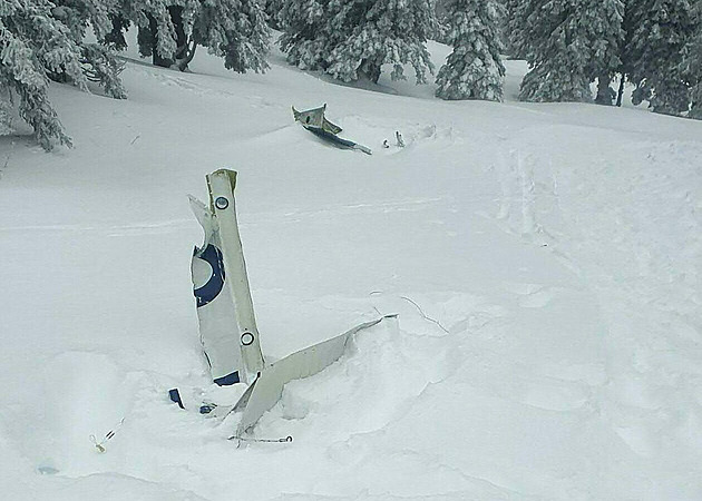 Český letoun před havárií kličkoval. Z hlubokého sněhu ho museli dolovat