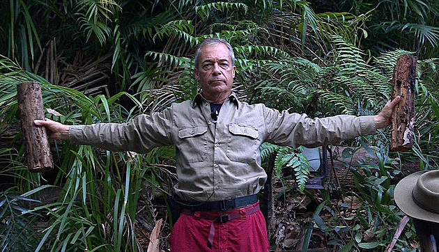 „Horší než brexit to nebude.“ Farage zápolí v reality show s hady a bahnem