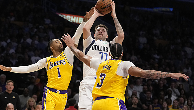 Dallas v atraktivní bitvě v NBA udolal Lakers, Denver nestačil na Orlando